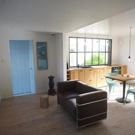 Logis Bord D'estuaire Semesterbostad Gauriac