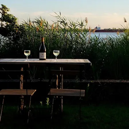 Semesterbostad Logis Bord D'estuaire Gauriac